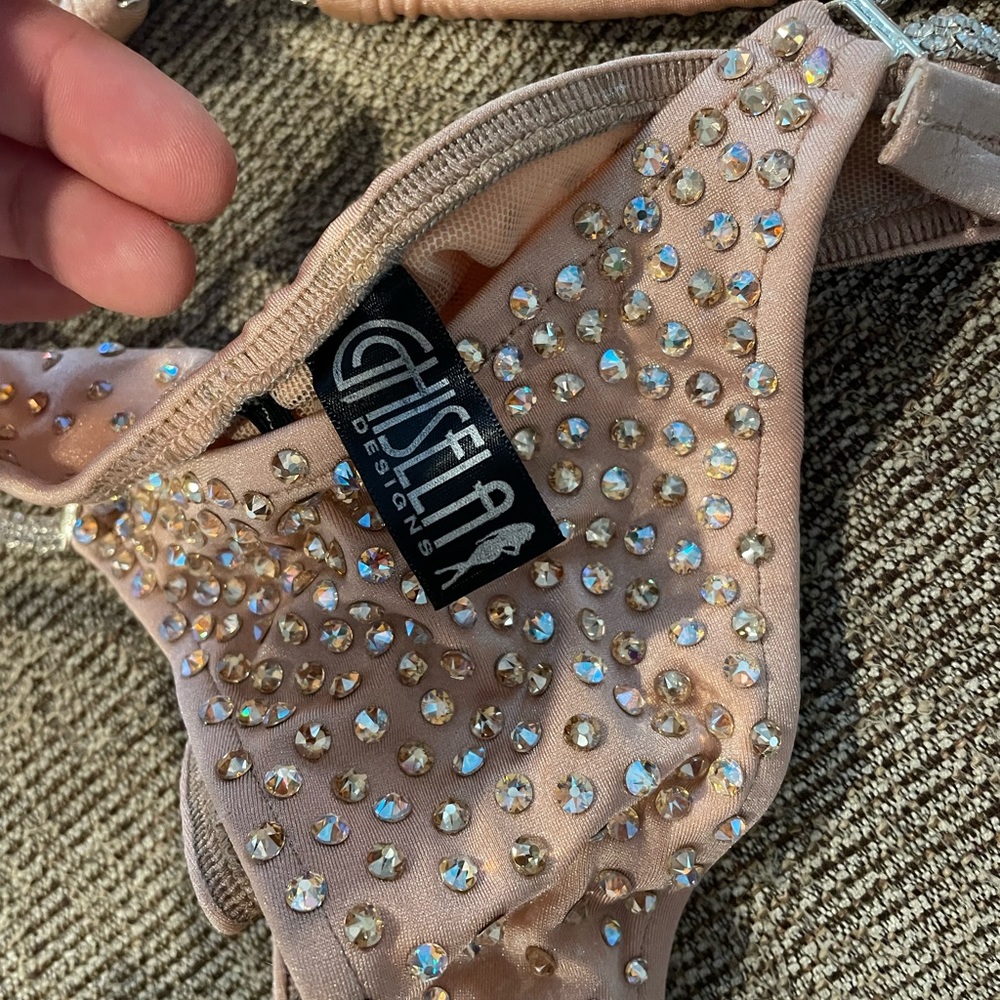 Competition Bikini - image 3